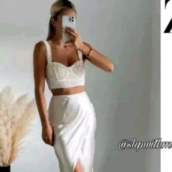 Zara Tops - Zara EMBROIDERED GUIPURE LACE CROP TOP LIMITED EDITION Small NWT 1067 458